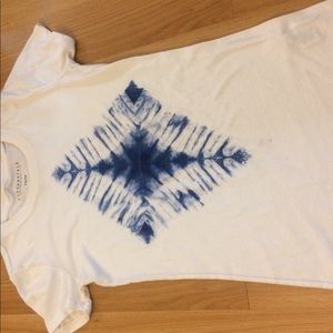 Woman’s extra small white and blue shirt